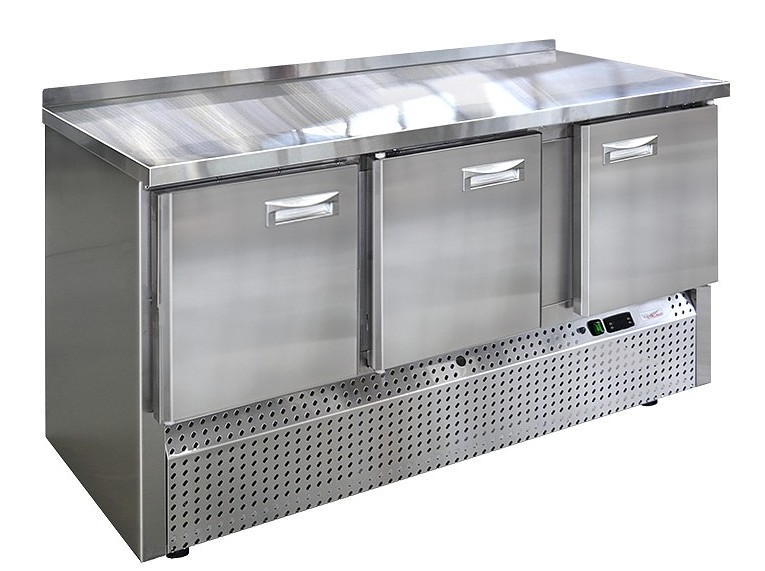 Стол холодильный  СХСн-700-3, 3 двери борт