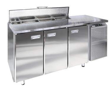 Стол холодильный  СХСс-700-3(1/6), 3 двери борт 45мм