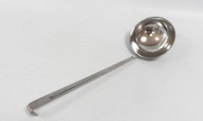 Половник 0,75 л. L ручки 39 см. d=15 см. нерж